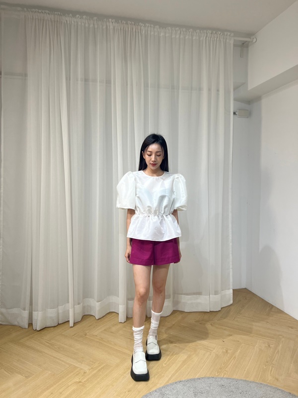 縮腰顯瘦澎袖上衣